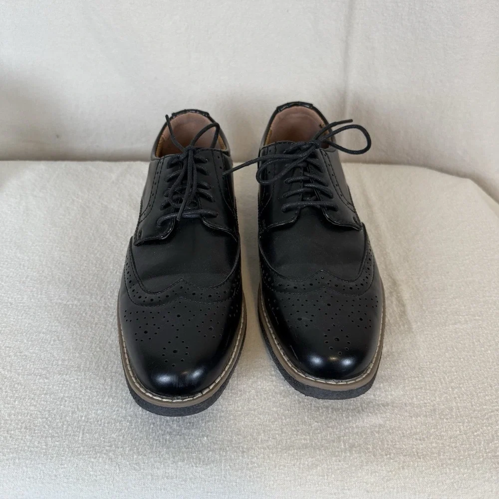 Deer Stags Joel Black Wing Tips‎ 6M Comfort
